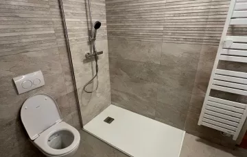 Carrelage mat / Faïence mural / Paroi de douche /Receveur de douche